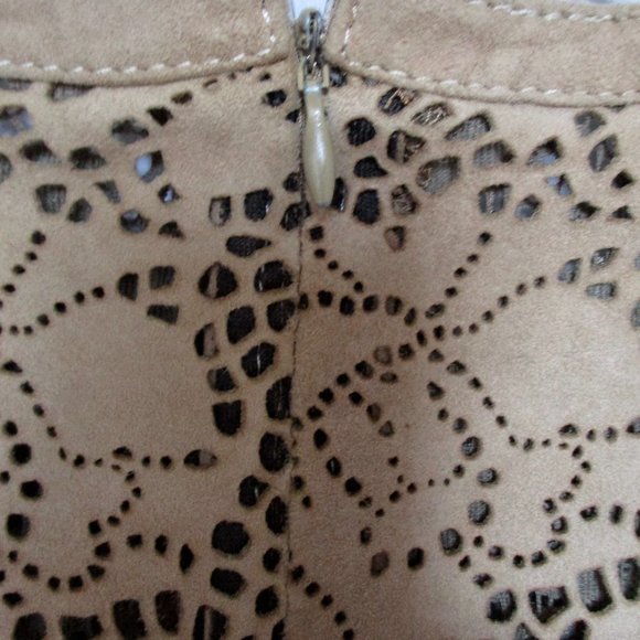 Beatrice B. Tan Leather Floral Pattern Short Sleeve Dress Size 6 US - Picture 4 of 11